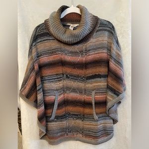 Poncho turtle neck top size S-L Gorgeous colors Sweater material